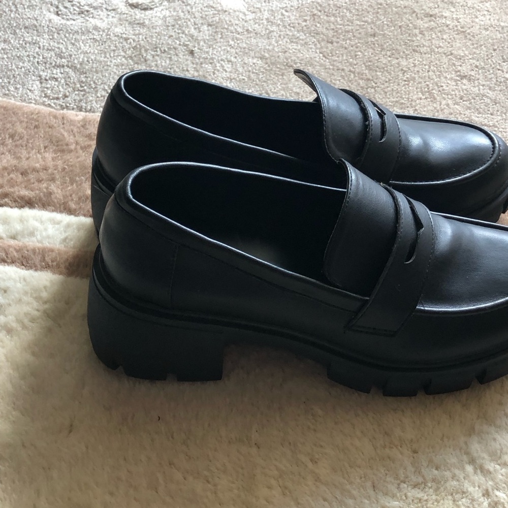Brand new Cushionair black shoes - Picture 4 of 5